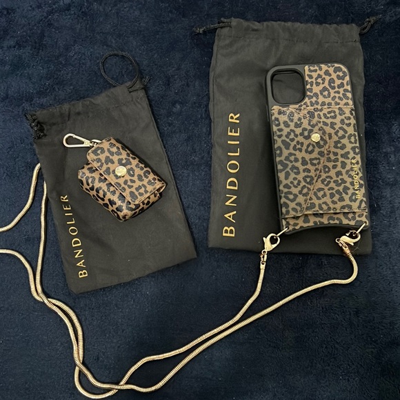 Bandolier leopard iPhone 11 case with air-pod pro case - Picture 1 of 5